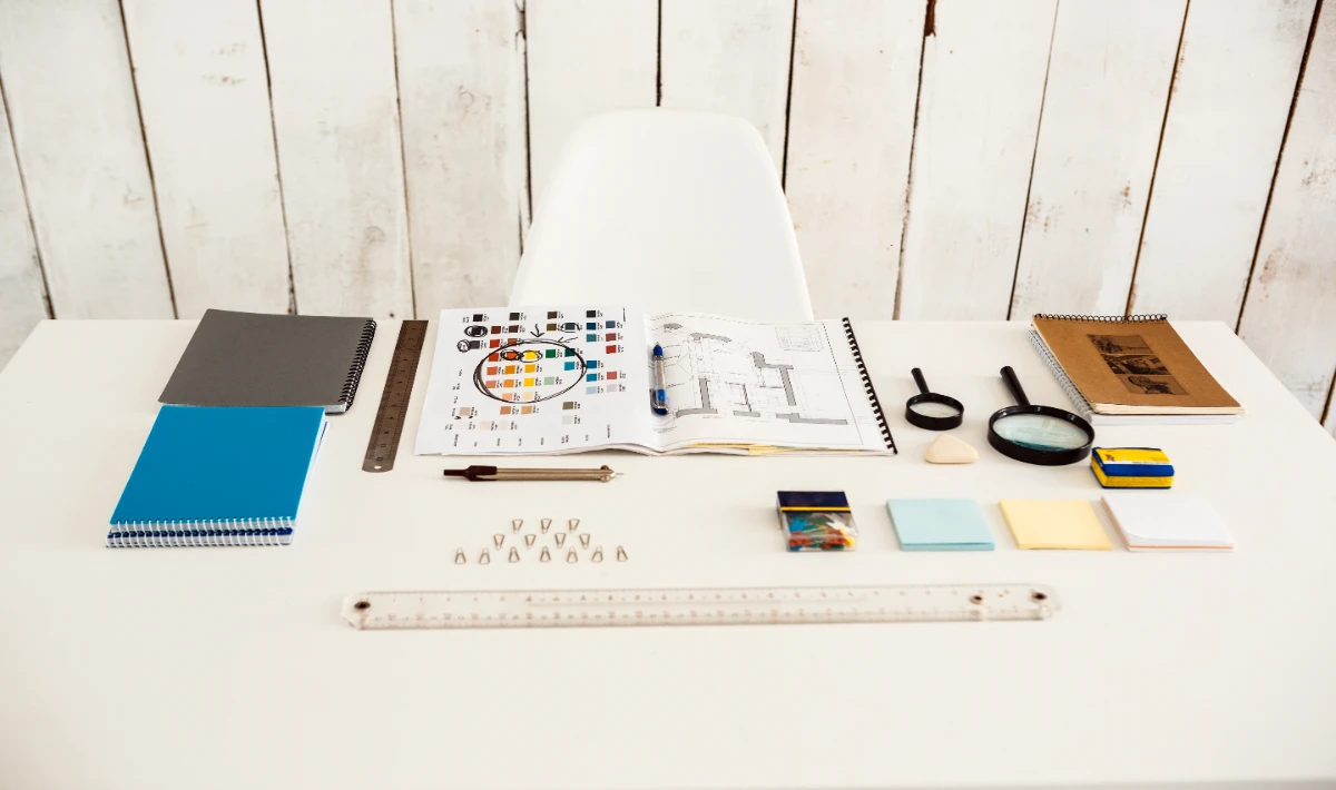 Desk orientation planning in office layout design for improved focus
