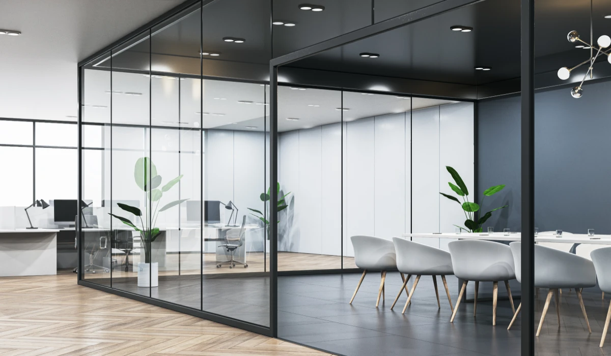 Hybrid office layout with flexible zones for different work styles