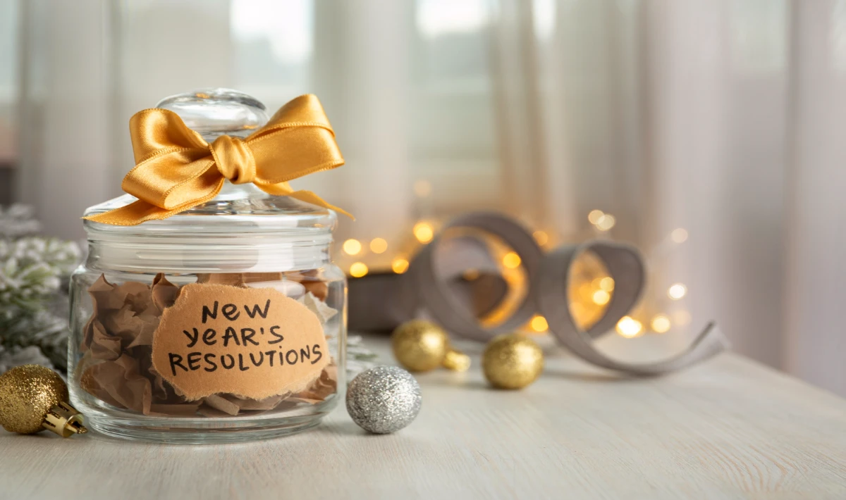 Colourful confetti-filled desk jars bringing cheer to office spaces