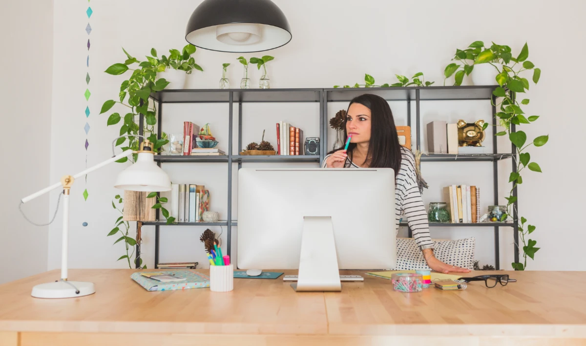 Desk organiser holding essentials neatly for a clean office workspace