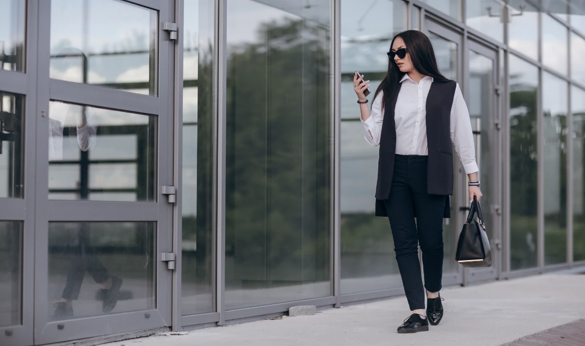 Office Glass Door Design: Bright, Modern and Productive Office Spaces