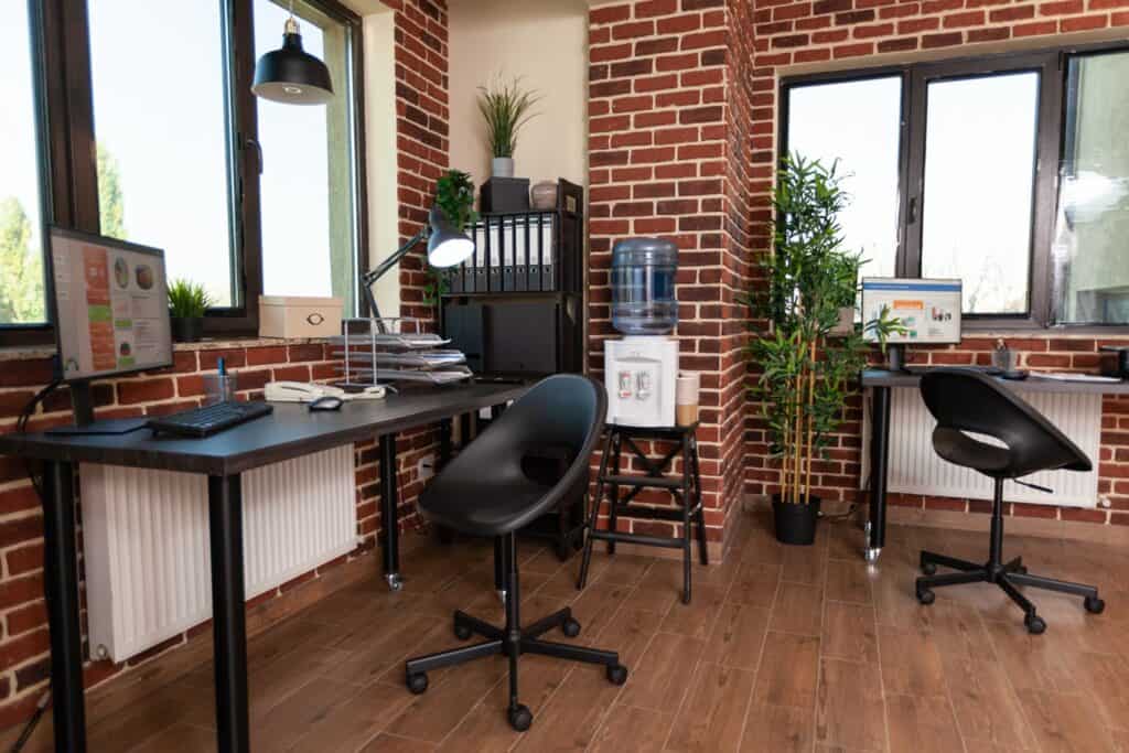 Small office room design for 2 to 4-seater workspace