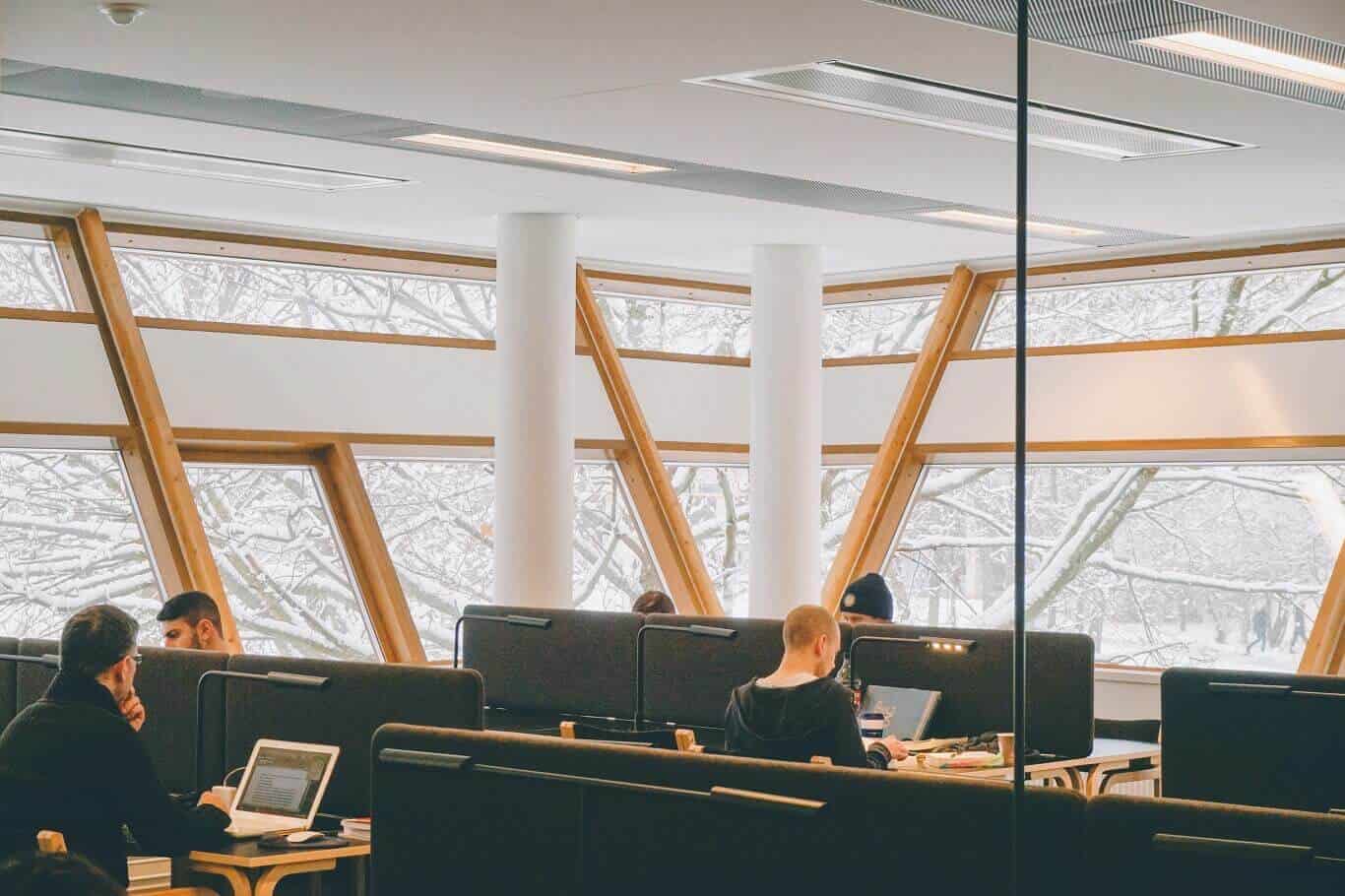How To Create An Outstanding Office Cubicle Design?